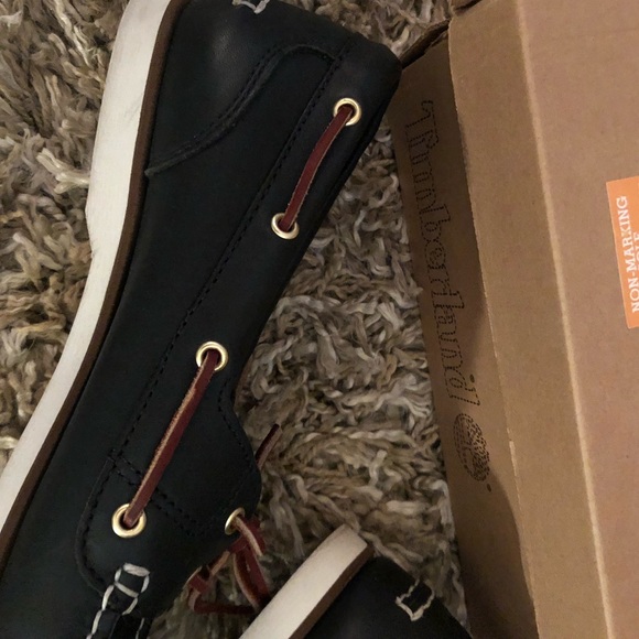 Women’s Timberland Leather Boat Shoes - Picture 4 of 6